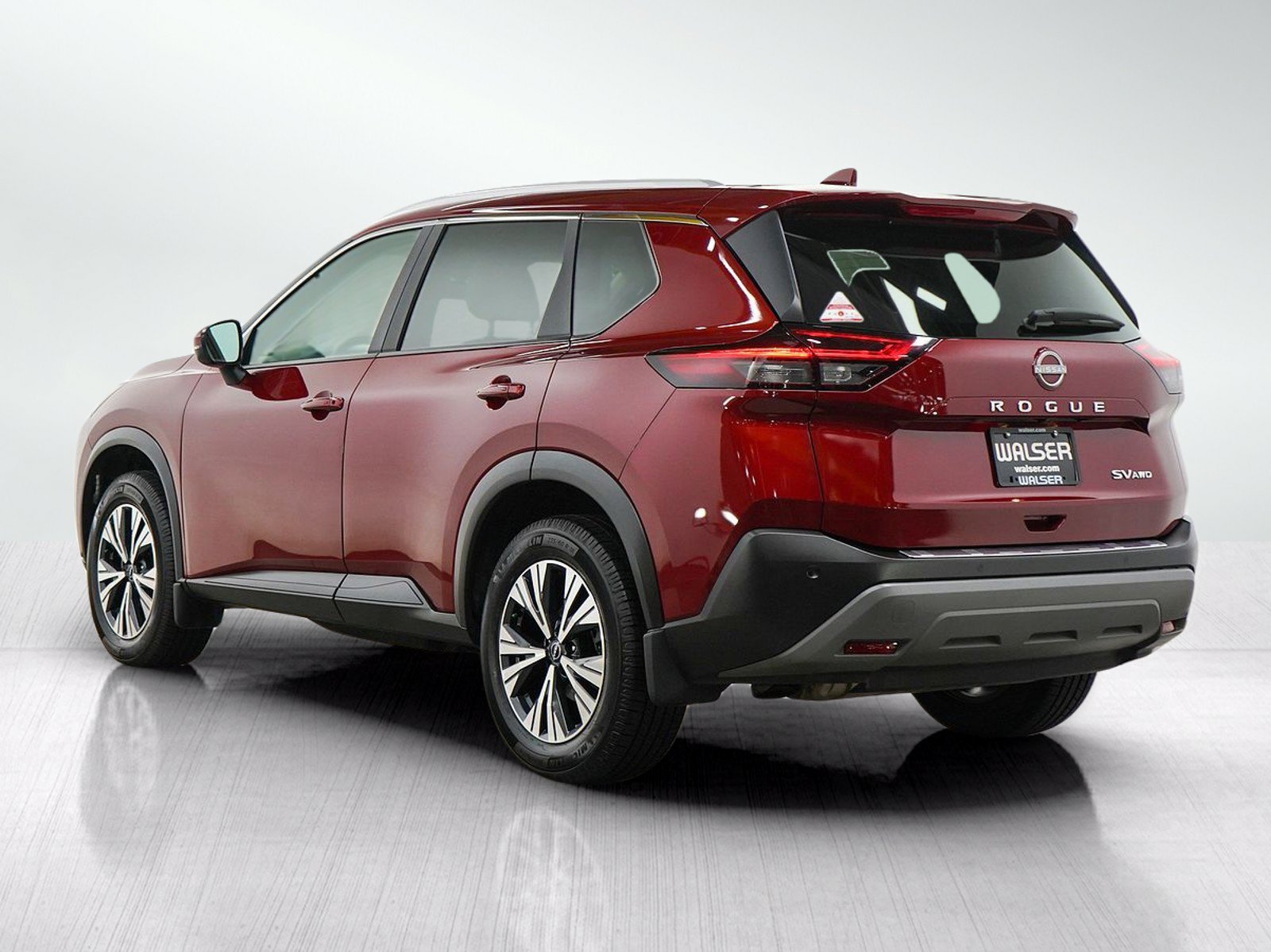 Used 2023  Nissan SV image 3