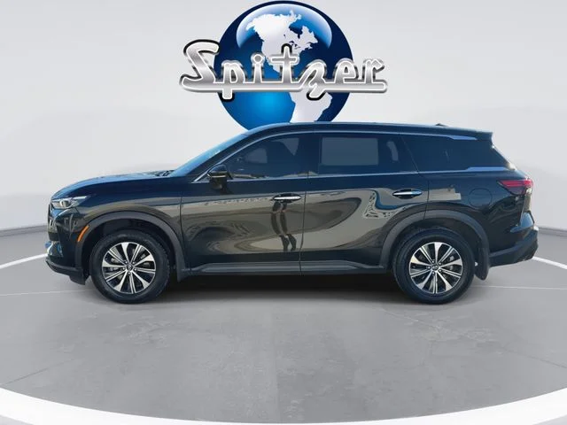 Used 2022 Black INFINITI PURE image 6