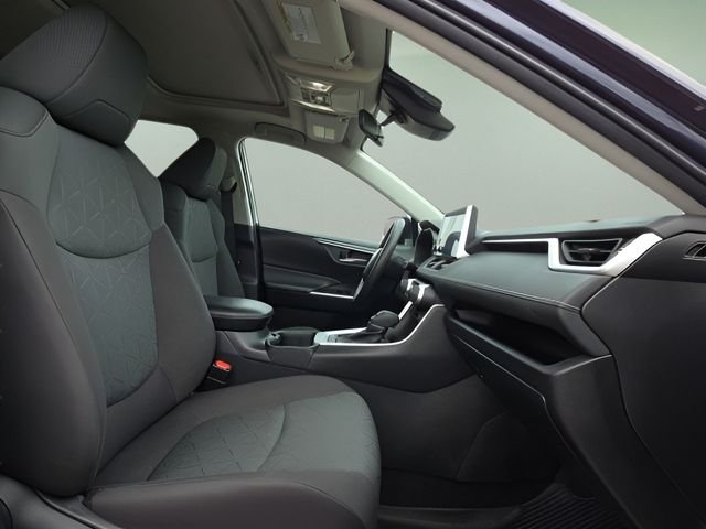 Used 2023  Toyota XLE image 14