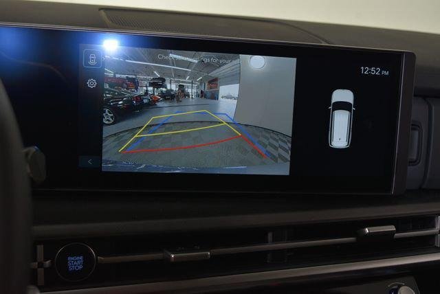 New 2027 Gray Hyundai SE AWD image 64