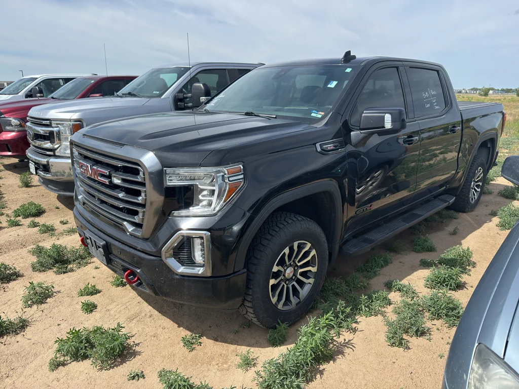 2020 GMC Sierra 4WD Crew Cab Short Box AT4's photo