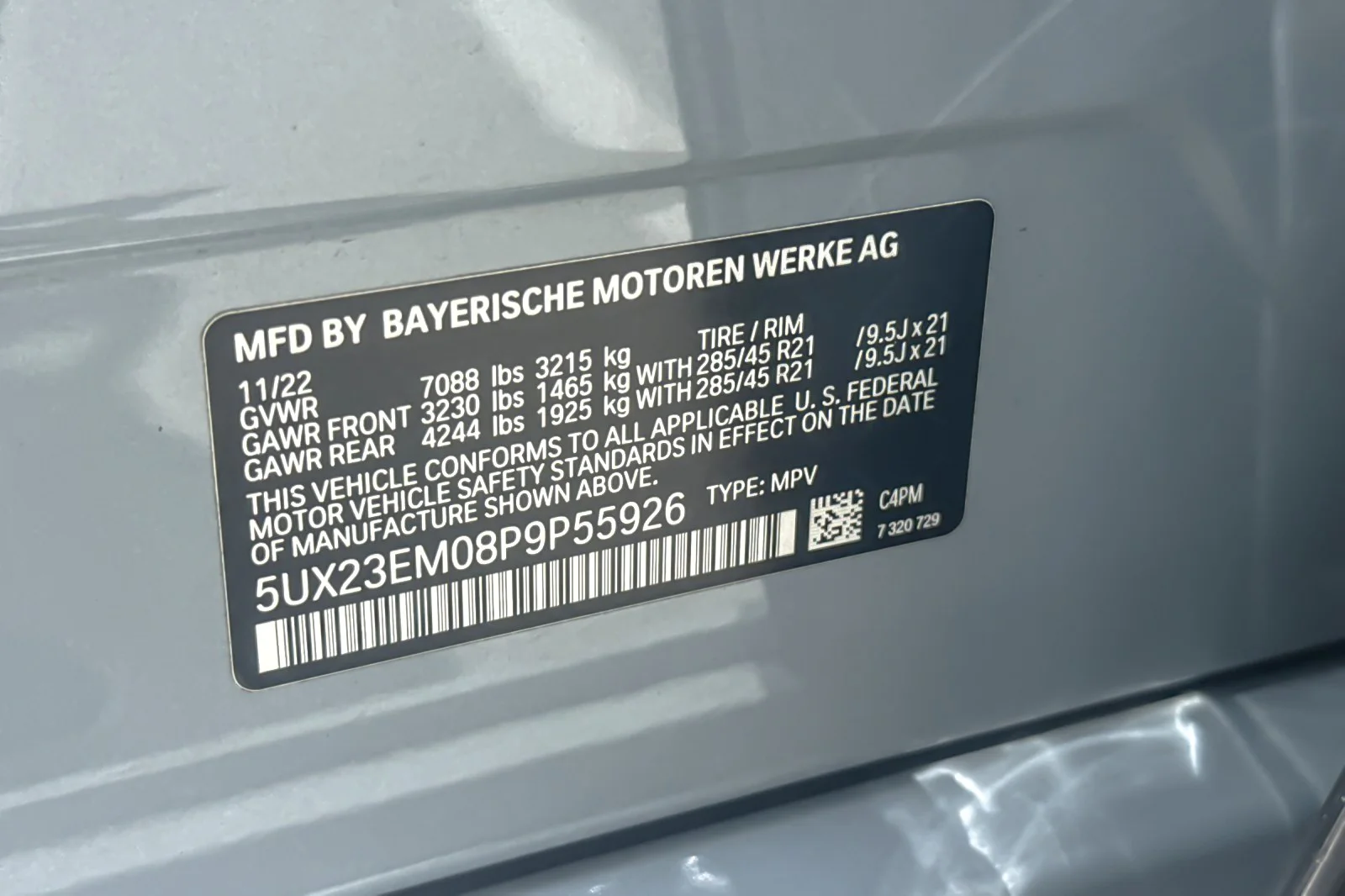 Used 2023 GREY METALLIC BMW xDrive40i MSport image 29