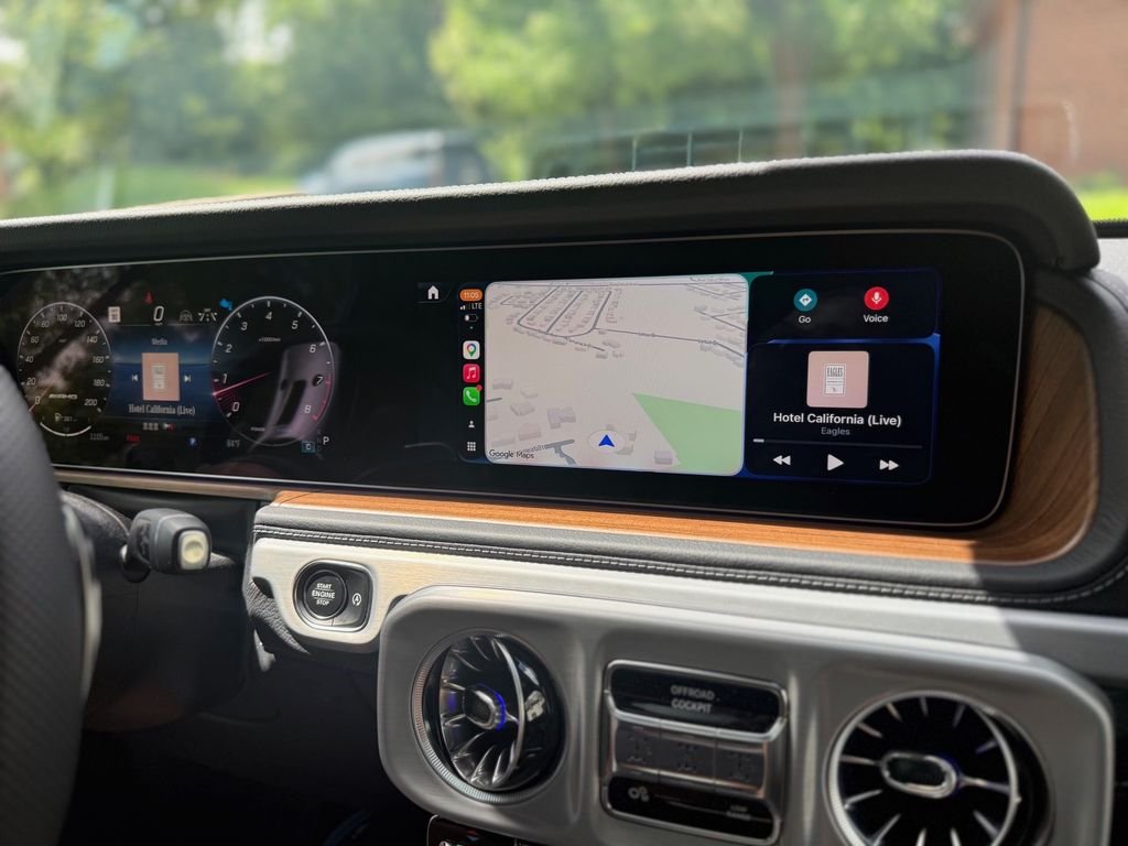Used 2025 Green Mercedes-Benz G 63 AMG® image 5