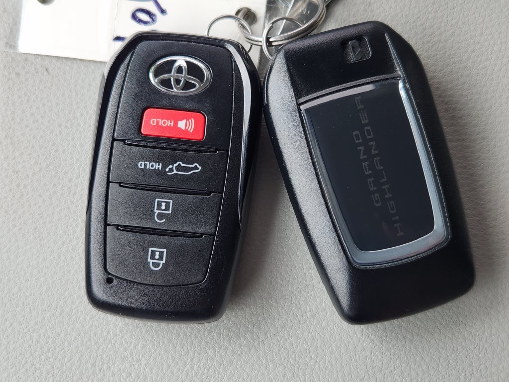 Certified Used 2025 Gray Toyota Limited image 31