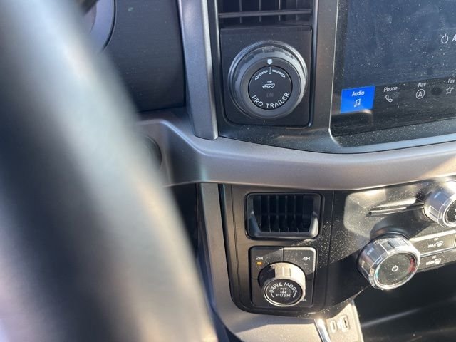 Used 2024 Blue Ford XLT image 21