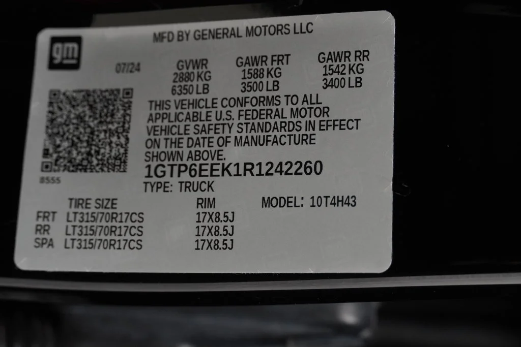 Used 2024 Onyx Black GMC AT4X image 47