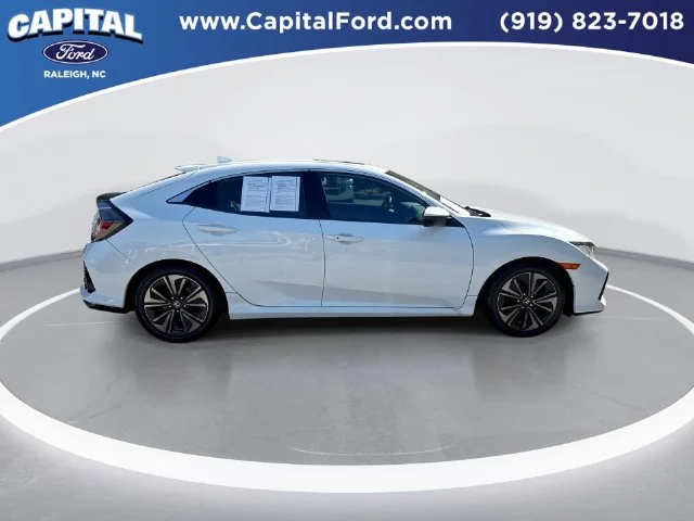 Used 2017  Honda EX-L image 9
