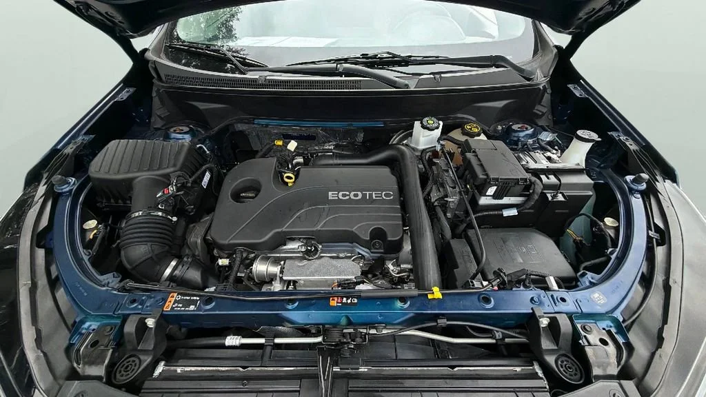 Used 2022 Blue Glow Metallic Chevrolet LS image 34