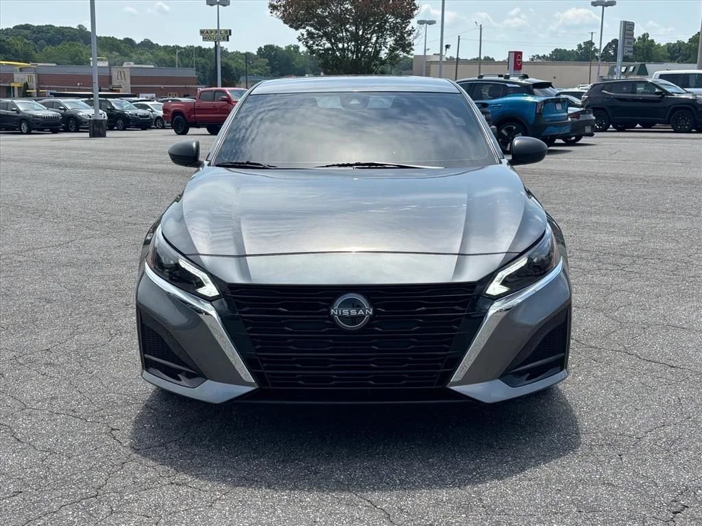 Used 2025 Gray Nissan 2.5 SV image 22