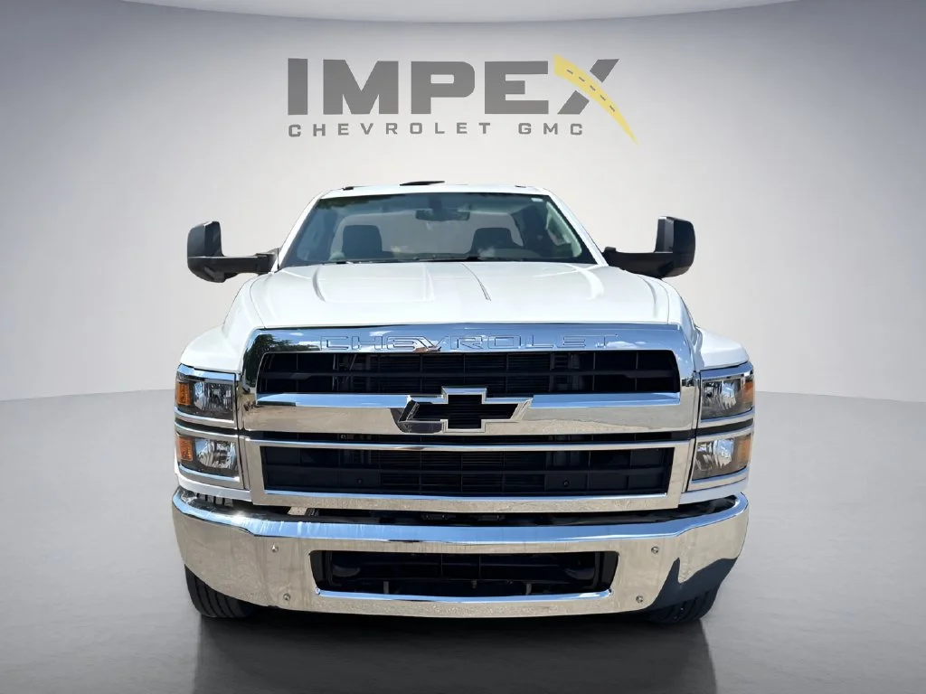 Used 2024 Summit White Chevrolet Work Truck image 9