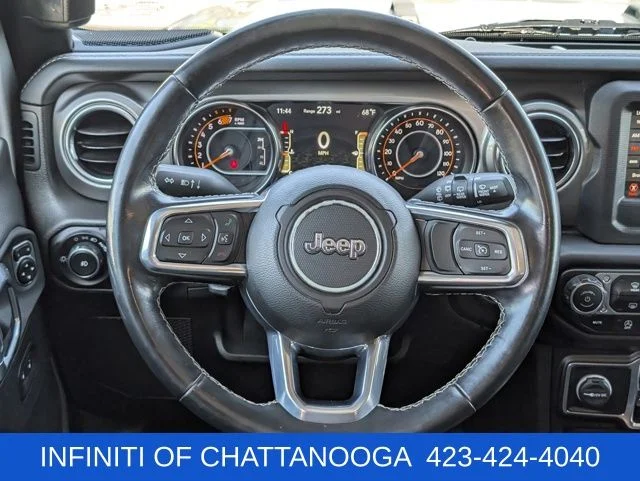 Used 2021 Silver Jeep Unlimited Sahara image 21