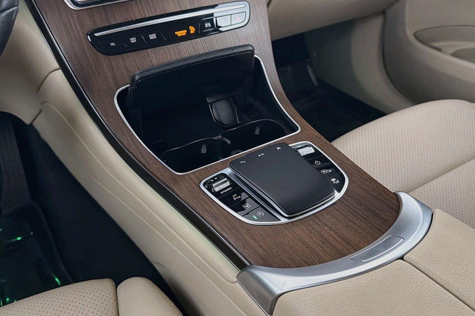 Used 2022 Black Mercedes-Benz 300 image 5