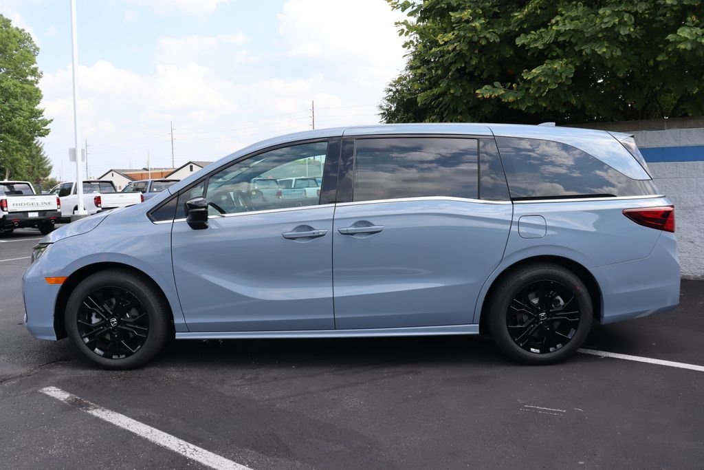New 2026 Sonic Gray Pearl Honda Sport-L image 2