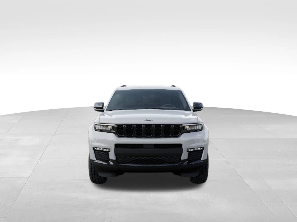 Used 2025 White Jeep Limited image 7