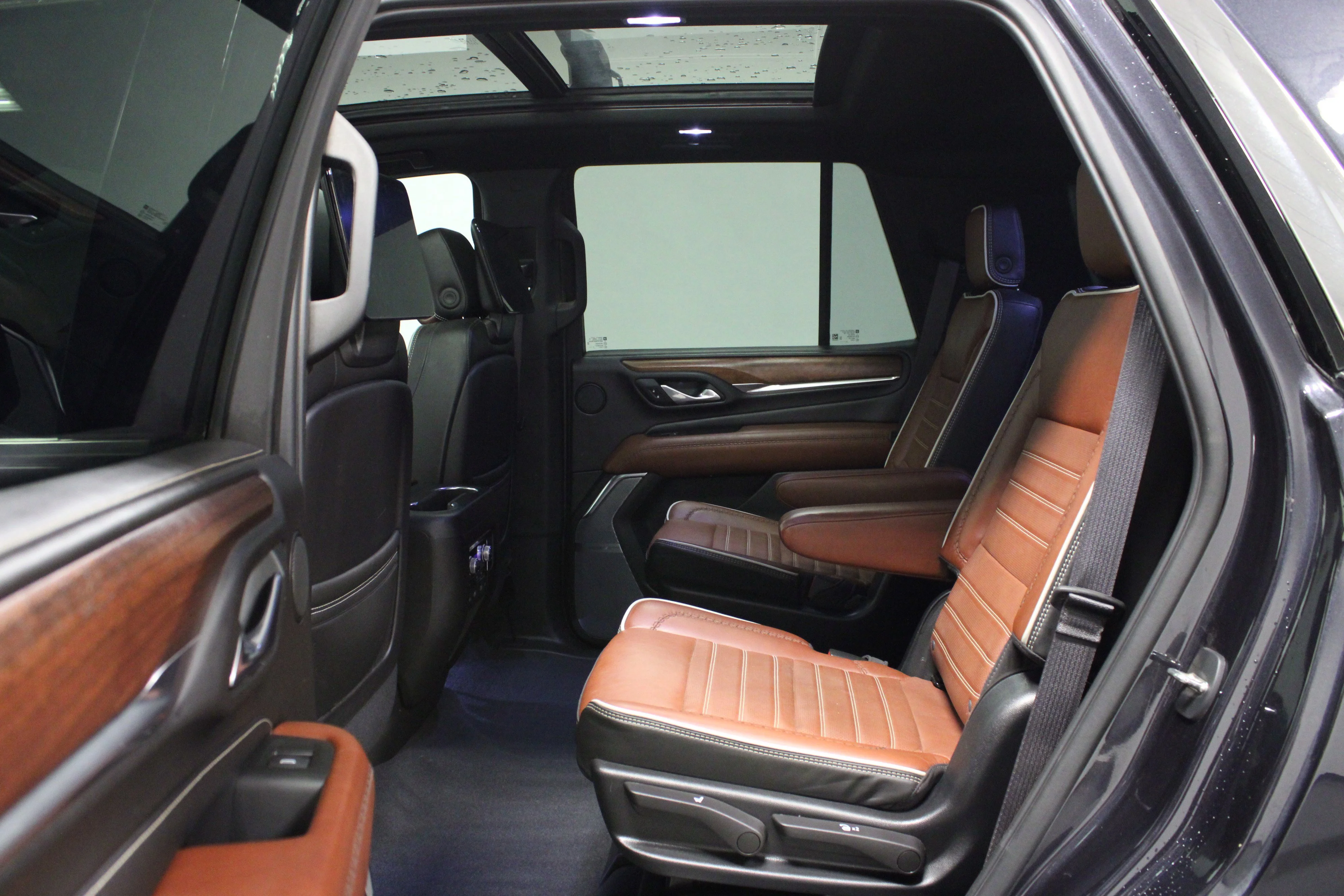 Used 2023 Titanium Rush Metallic GMC Denali Ultimate image 14