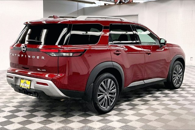 Used 2024 Scarlet Ember Nissan SL image 13