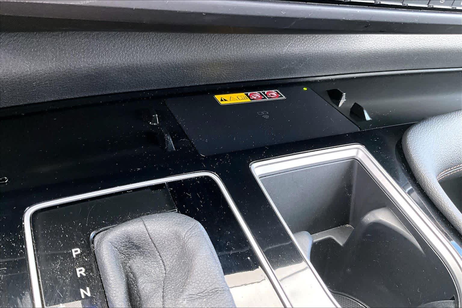 Used 2025 Wind Chill Pearl Toyota Platinum image 31