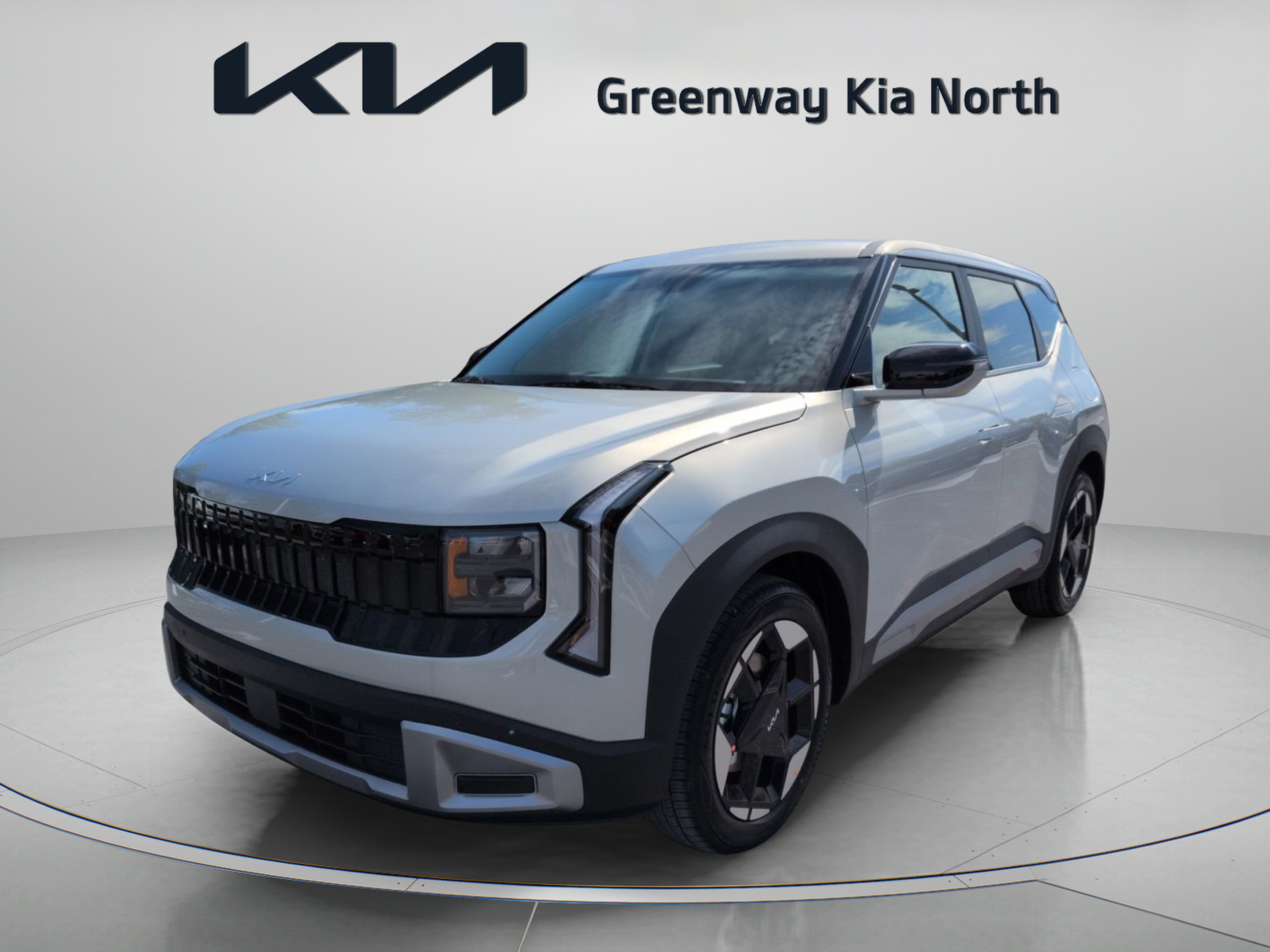 New 2027 Ivory Silver Kia S image 4