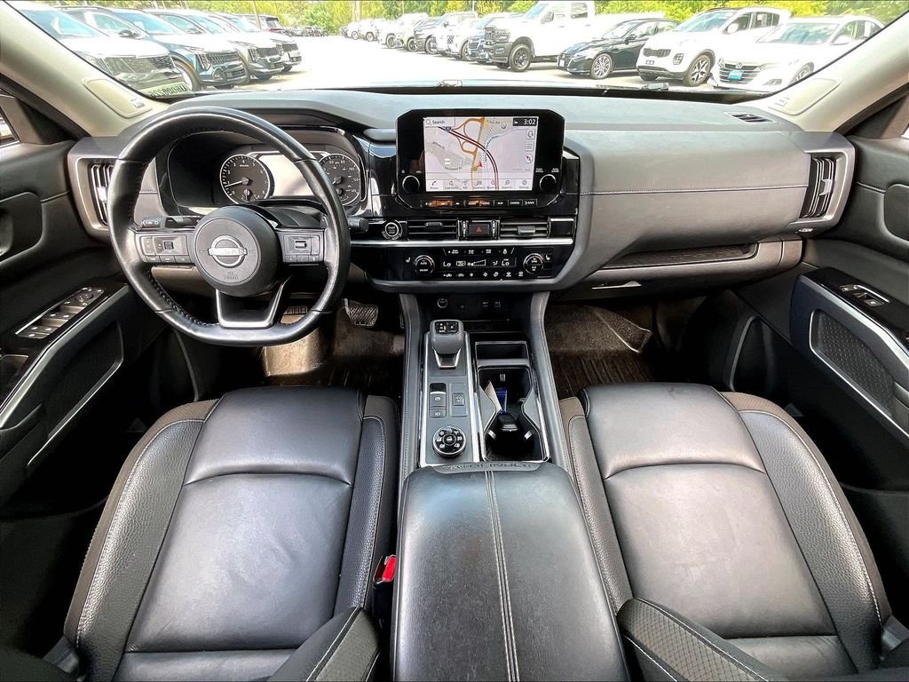 Used 2023 Deep Ocean Blue Pearl Nissan SL image 21