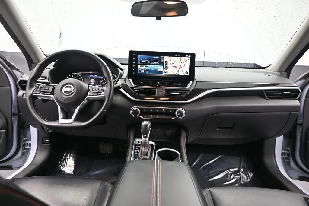 Used 2023 Gray Nissan 2.5 SR image 33