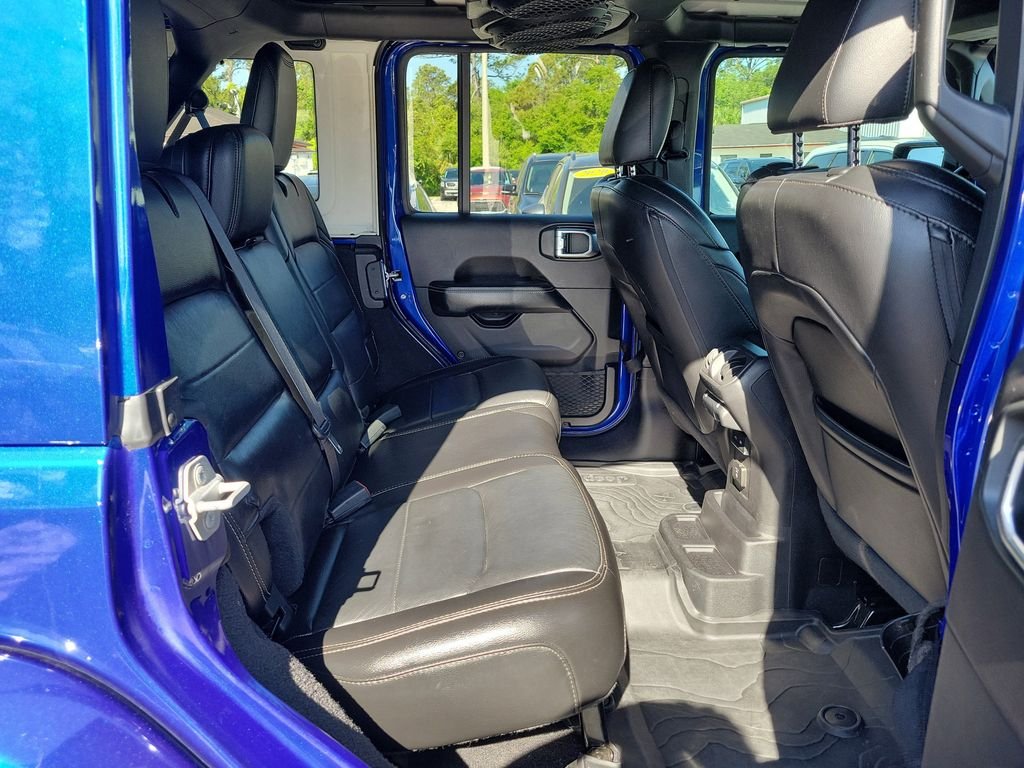 Used 2020 Blue Jeep Unlimited Sahara image 12