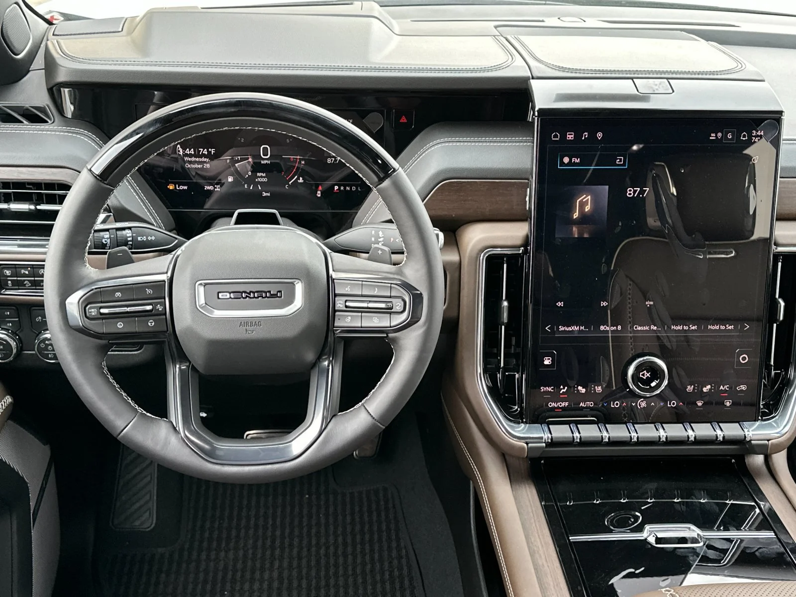 New 2027 Glacier White Tricoat GMC Denali Ultimate image 13