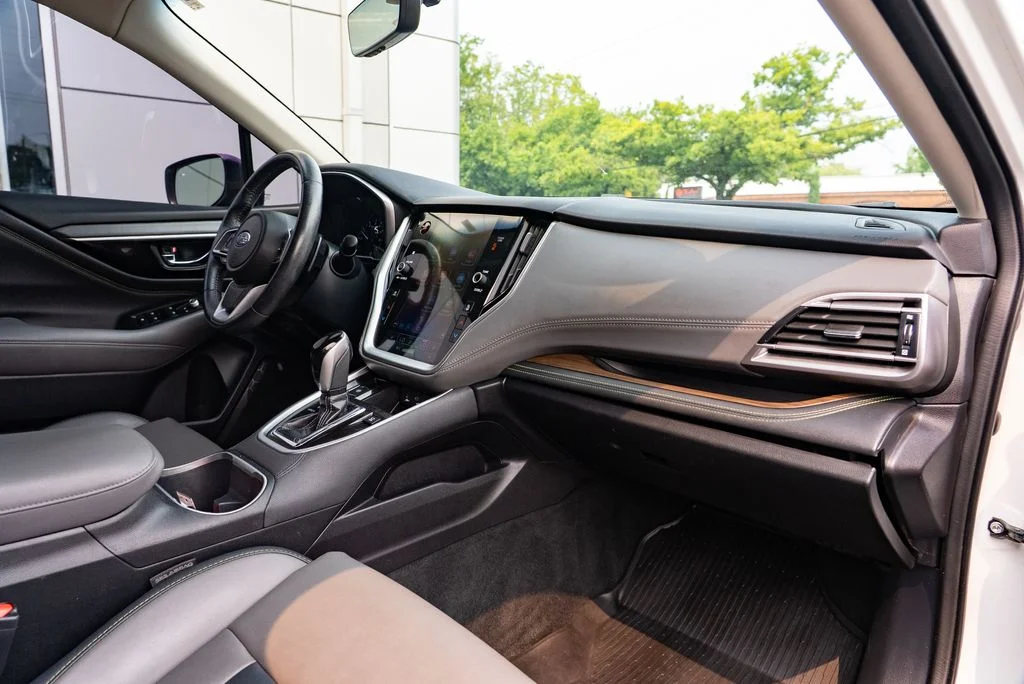 Used 2022 White Subaru Onyx Edition XT image 29