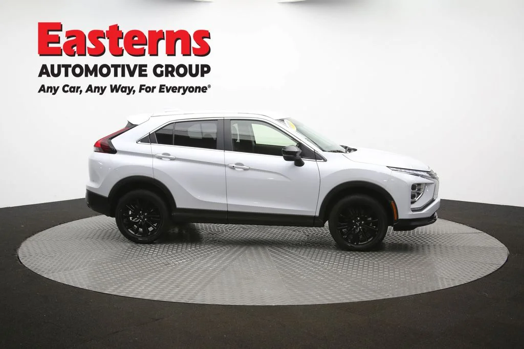 Used 2024 White Mitsubishi LE image 44