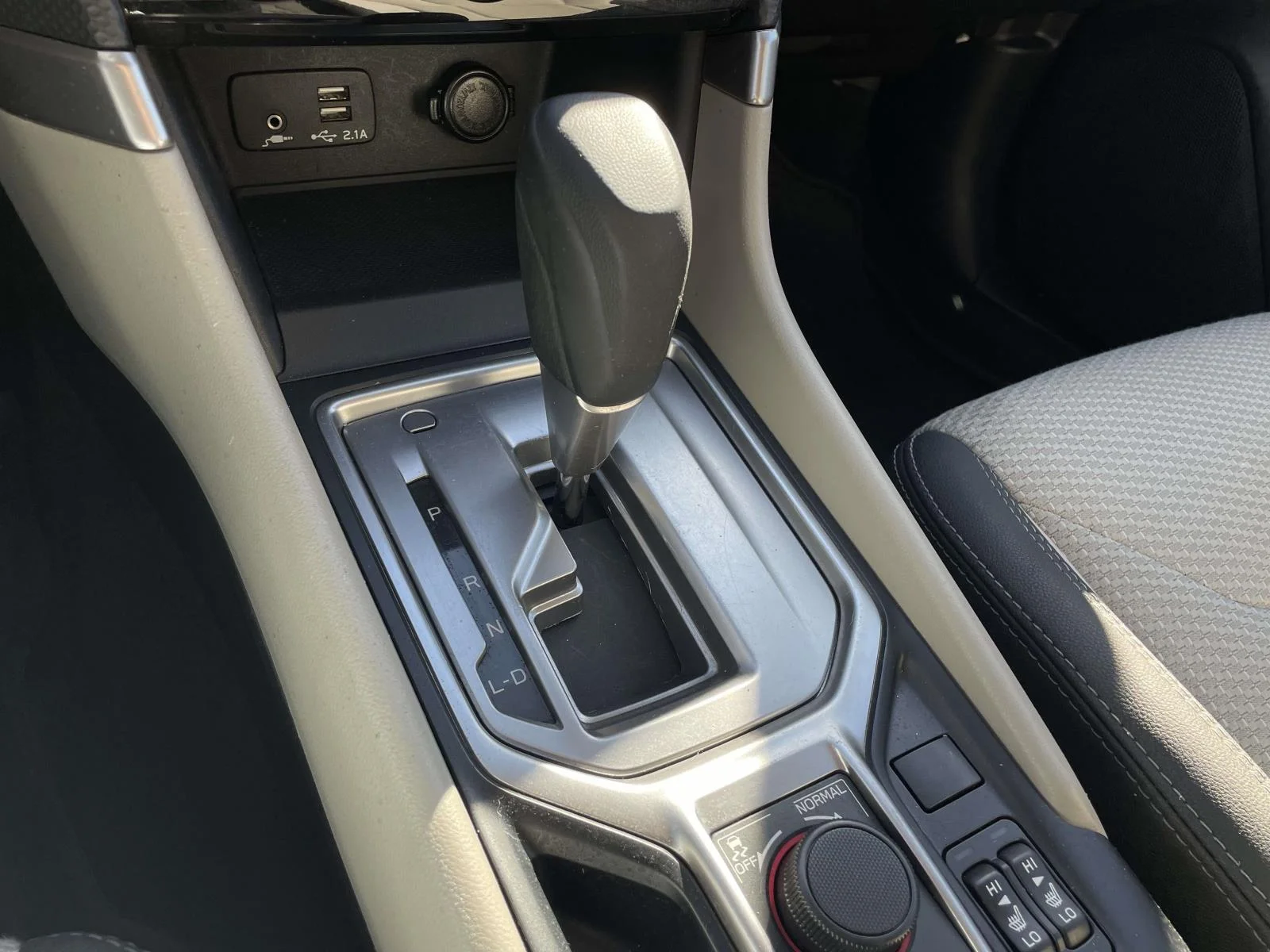 Used 2019 Crystal Black Silica Subaru Premium image 23