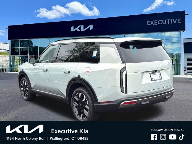 New 2027 Ivory Silver Kia S image 6