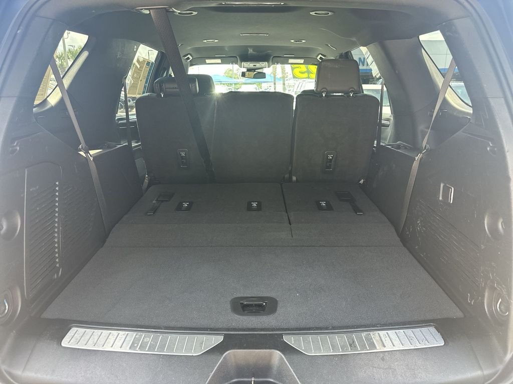 Used 2025 Black Chevrolet Z71 image 23