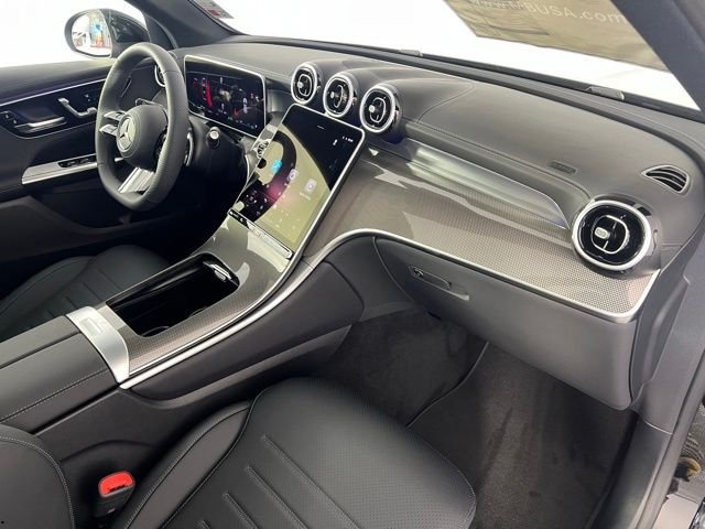 New 2026 Black Mercedes-Benz GLC 300 image 43