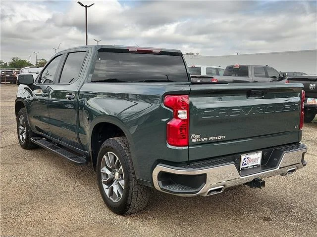 Used 2026 Cypress Gray Chevrolet LT w/1LT 4x4 Crew Cab 5.75 ft. box 147.4 in. WB image 3