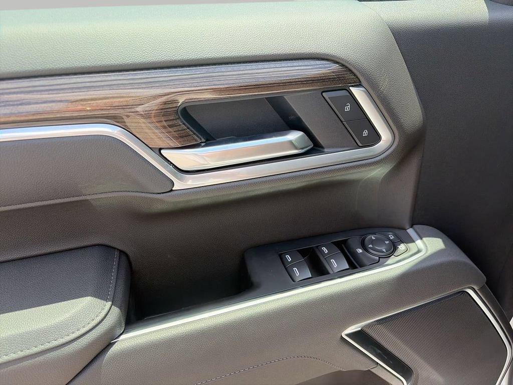 2026 Chevrolet Silverado 1500 LT - Photo 14