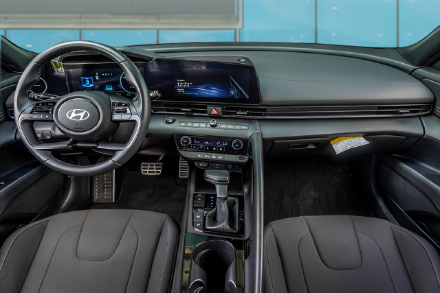 Certified Used 2025 Silver Hyundai SEL Sport image 14