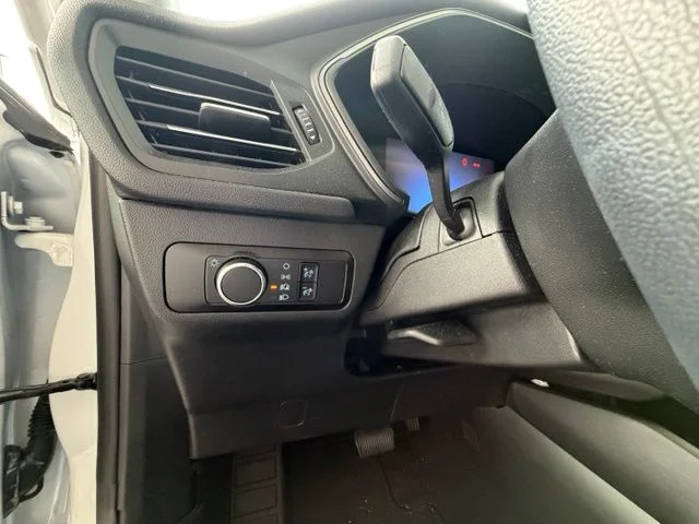 Used 2025 Oxford White Ford Active image 12