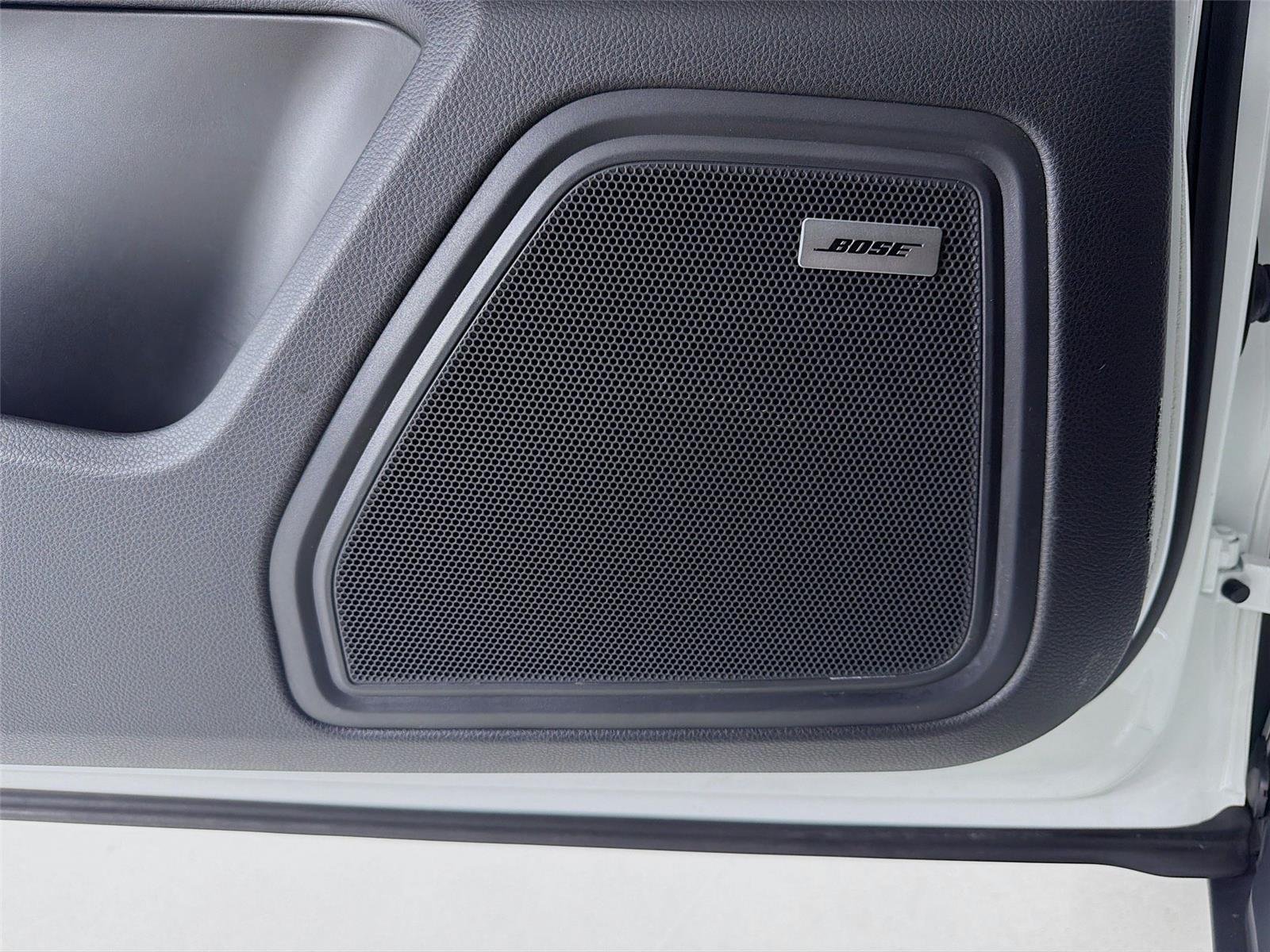 Used 2022 White Porsche  image 9
