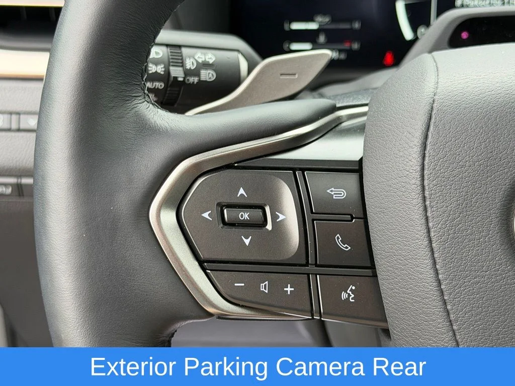Used 2025  Lexus 550 Luxury image 21