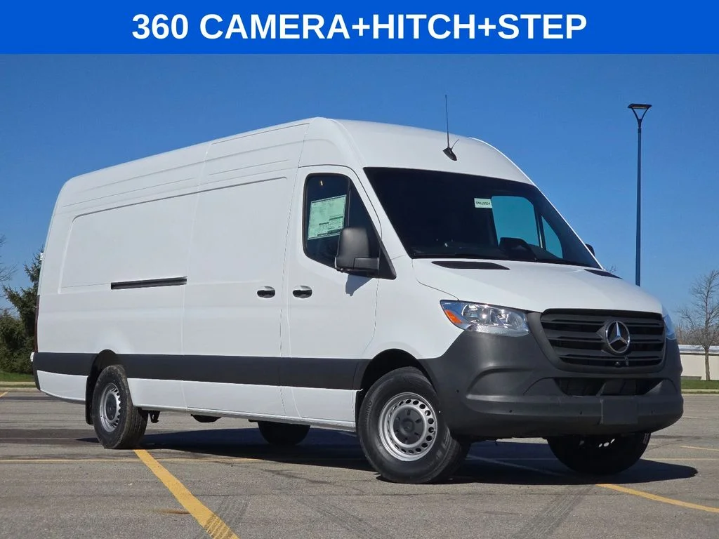 New 2026 Arctic White Mercedes-Benz Cargo 170 WB image 1