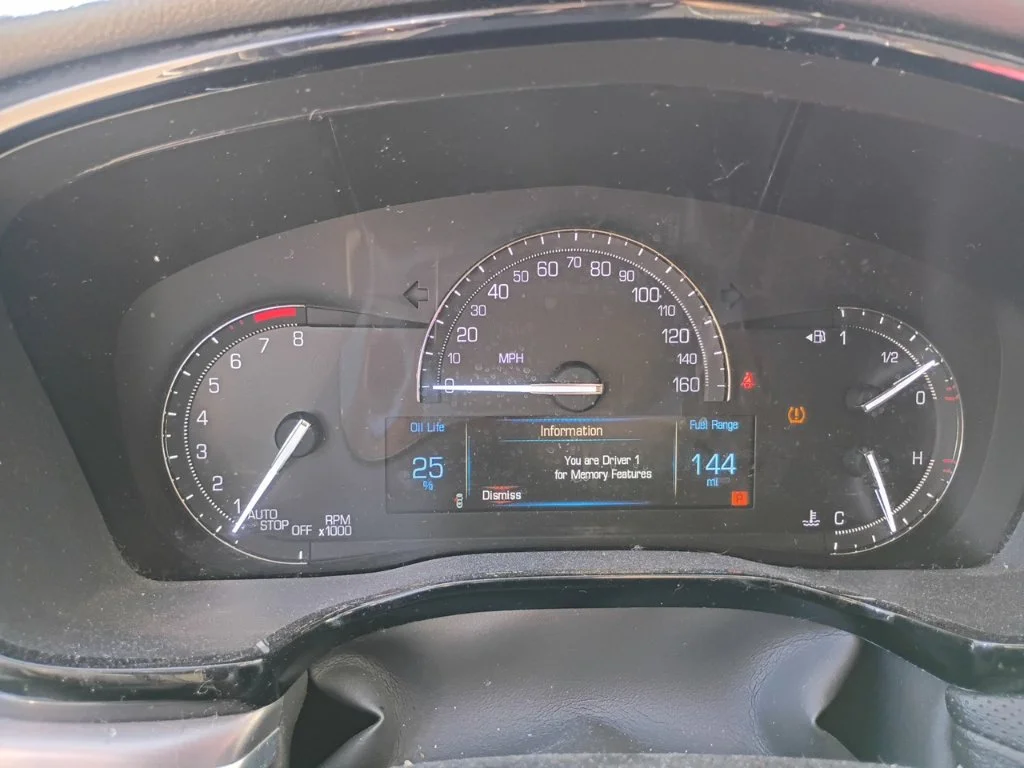 Used 2018 Silver Cadillac Luxury image 6