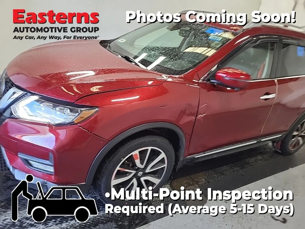 Used 2020 Red Nissan SL image 1