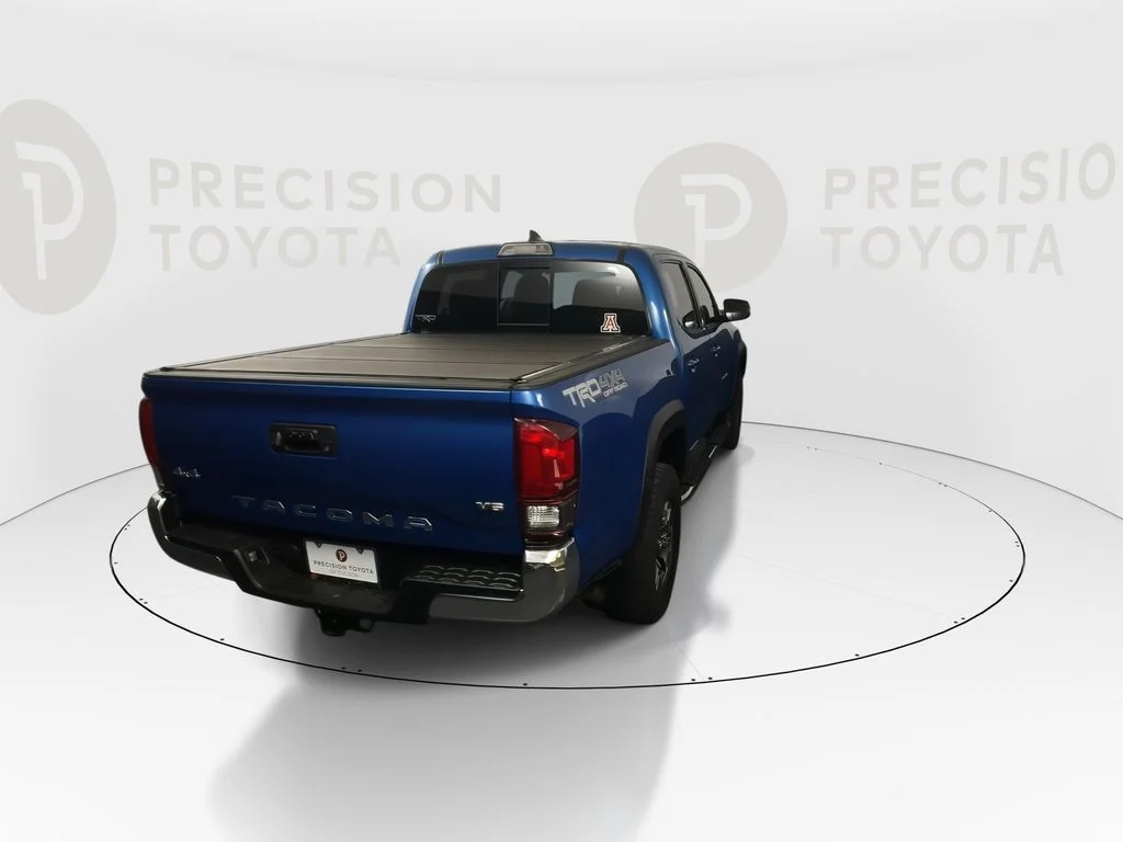 Used 2018 Blazing Blue Toyota TRD Off-Road image 17