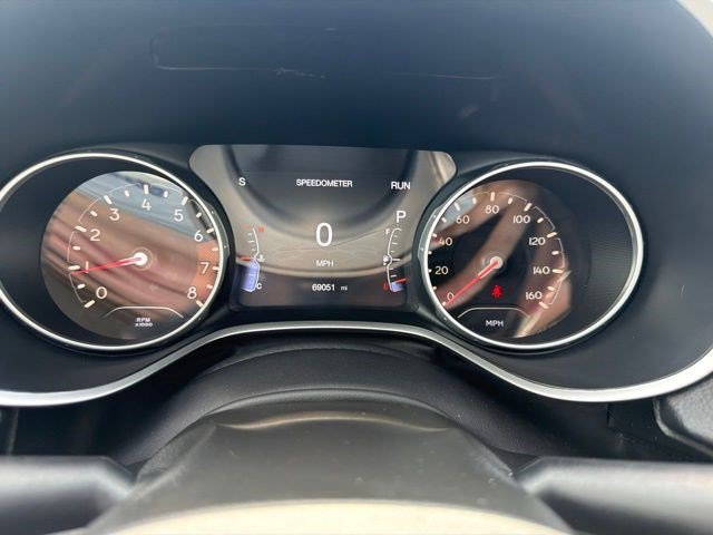 Used 2019 Jazz Blue Pearlcoat Jeep Limited image 26
