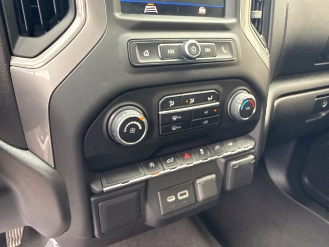 Used 2022 Brown Chevrolet Custom image 22