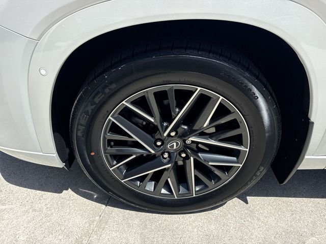 2024 Lexus TX 350 - Photo 10