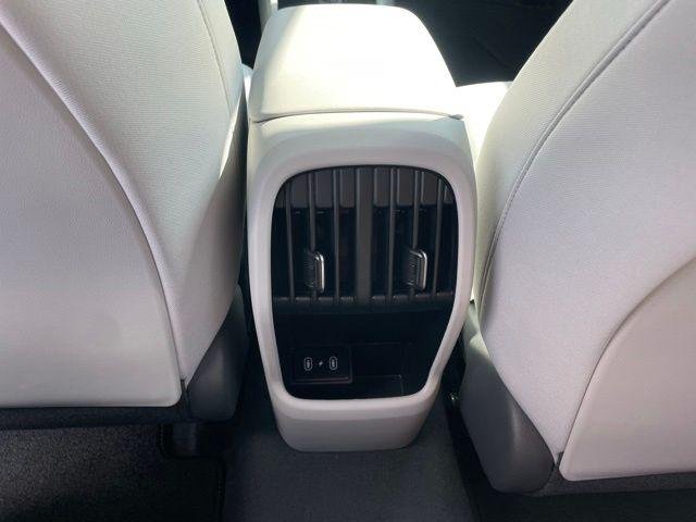 New 2026 Blue Hyundai SEL Sport FWD image 18