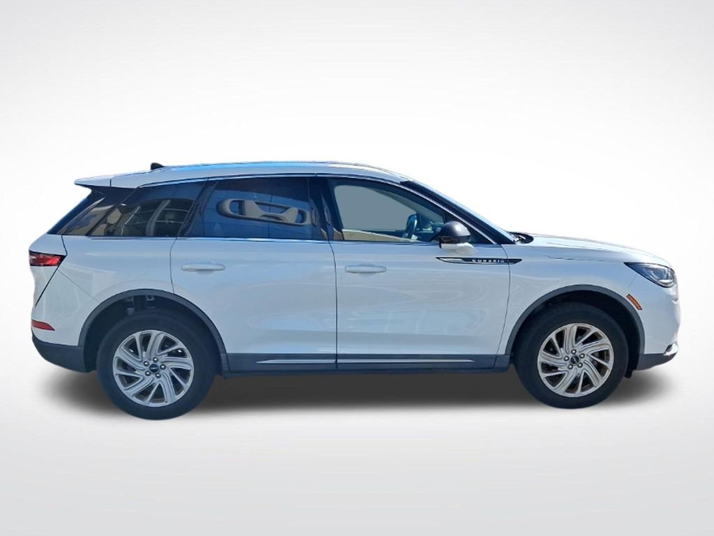 Used 2021 White Lincoln Standard image 4