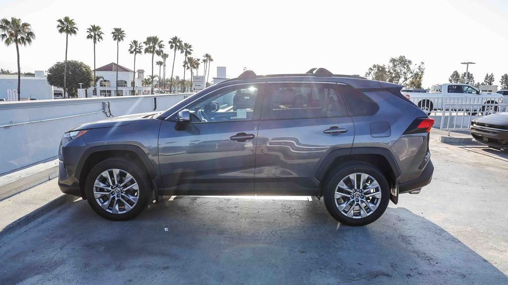Used 2023 Magnetic Gray Metallic Toyota XLE Premium image 14