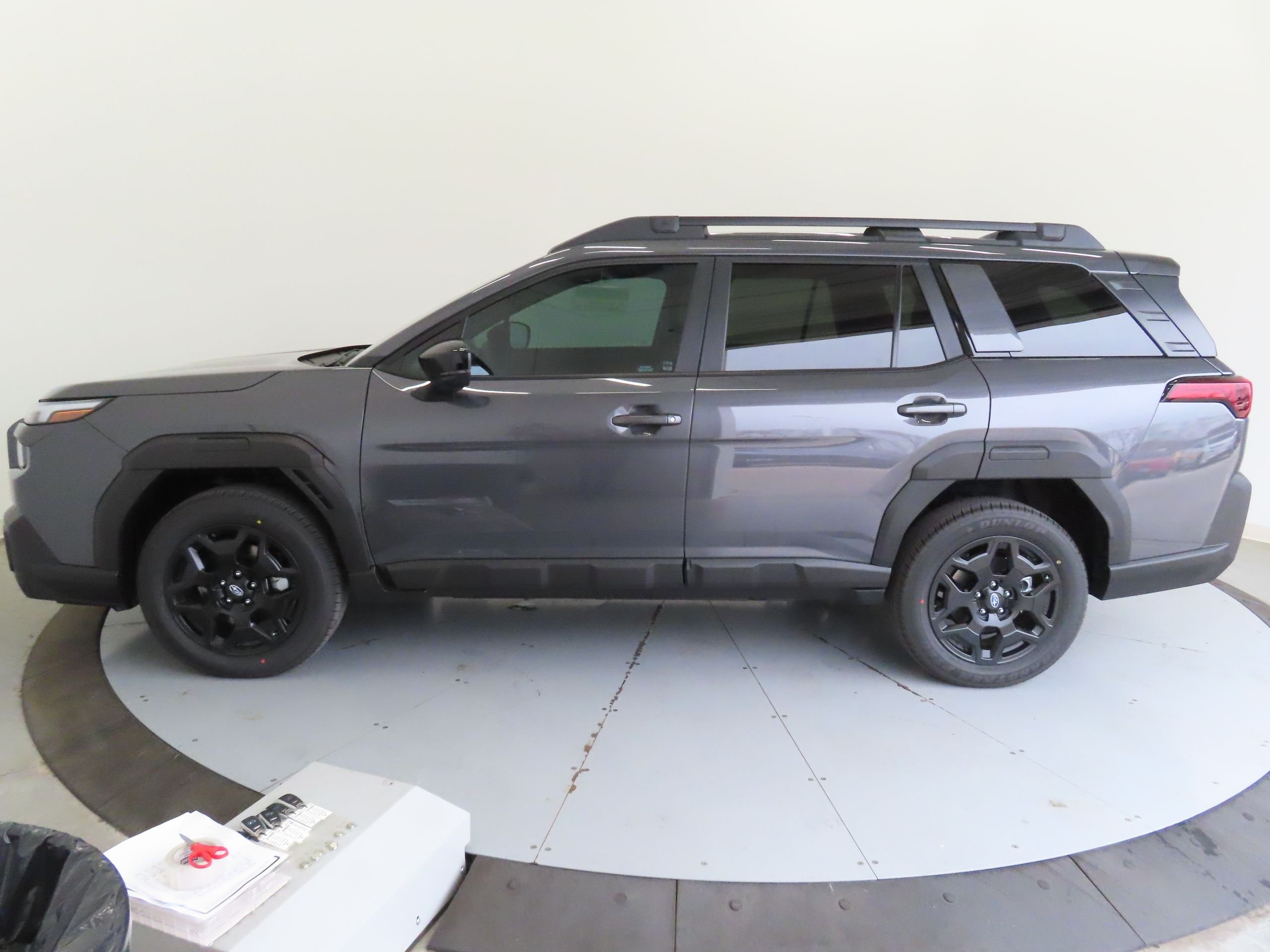New 2026 MAGNETITE GRAY METALLIC Subaru Limited image 7