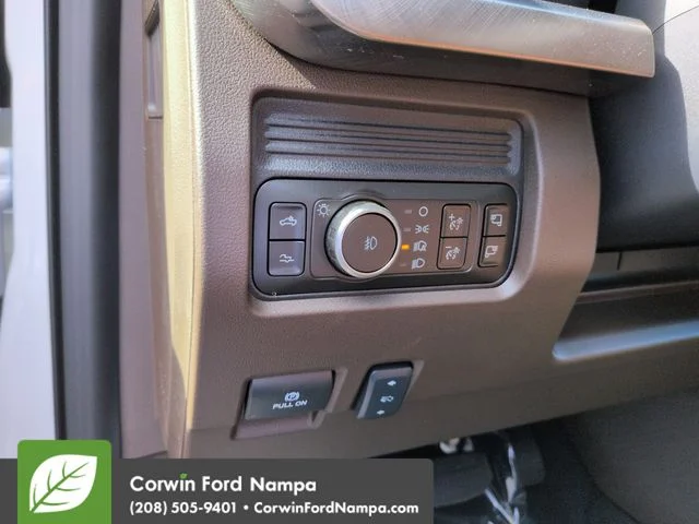 New 2026 Star White Metallic Tri-Coat Ford King Ranch image 13